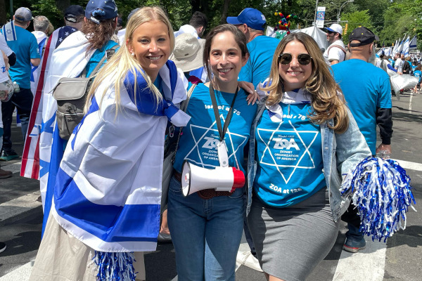 ZOA-at-the-Celebrate-Israel-Parade-2023-in-NYC-Photos-via-Susan-May-Tell42